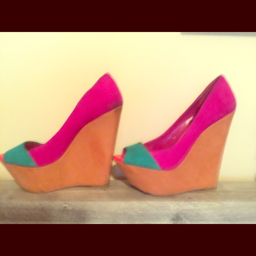Jessica Simpson MultiColor WedgePeepToe Size 8/8.5